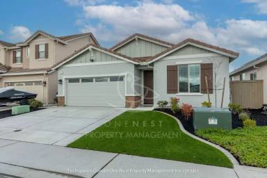 Main picture of 3152 Le Bourget Ln