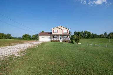 Main picture of 650 Farmington Dr