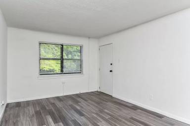 Main picture of 104-120 Morningside Dr Apartments