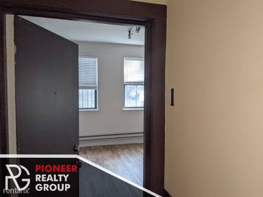 Main picture of 2834 W Palmer St