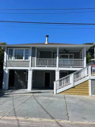 Main picture of 21 Henderson St W