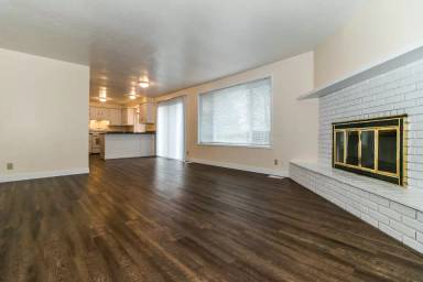 Main picture of 3495 Onyx St
