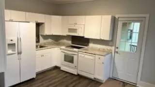 Main picture of 156 N Main St
