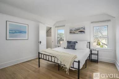 Main picture of 1046 Courtney St NW