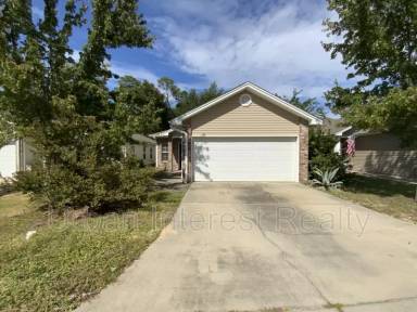 Main picture of 106 Matt Blvd