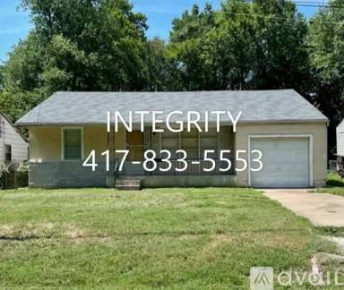 Main picture of 1537 N Kentwood Ave