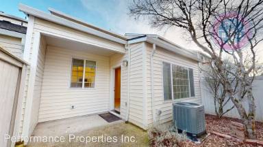 Main picture of 14439 SE Oregon Trail Dr