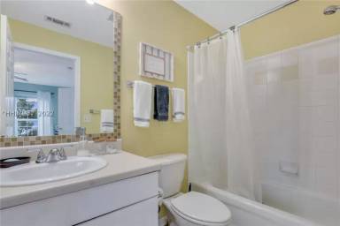 Main picture of Estate At Westbury