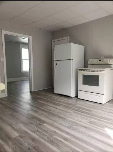 Main picture of 184 East Ave