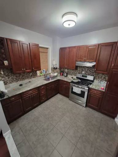 Main picture of 506 Lincoln Ave