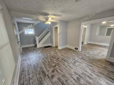 Main picture of 851 Kling St