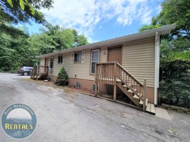 Main picture of 323 Mountain Aire Ln