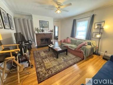Main picture of 27 Faneuil St