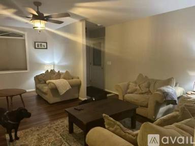 Main picture of 626 E Market St