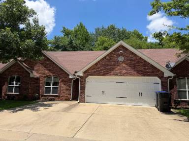 Main picture of 113 Falcon Way