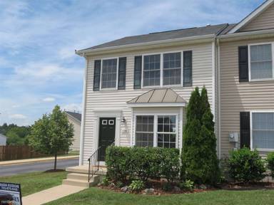 Main picture of 118 Coolfont Ln