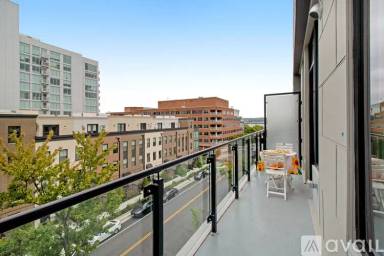 Main picture of 801 N Fairfax St