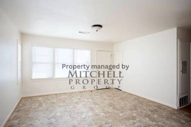 Main picture of 2405 Orange St