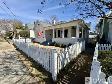 Main picture of 108 White St NE