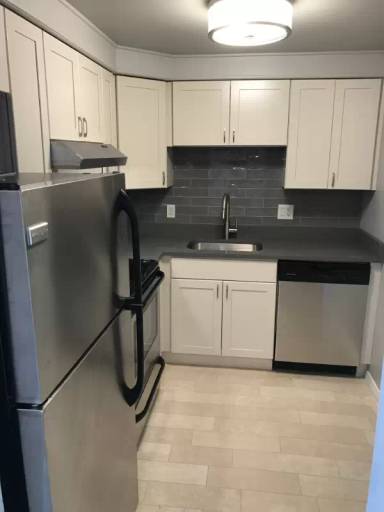 Main picture of 809 Oak St