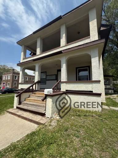 Main picture of 247 W Merchant St
