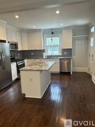 Main picture of 1382 S 5th St