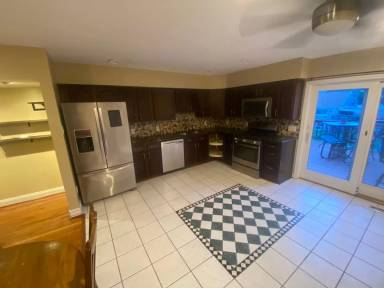 Main picture of 377 E Madison Ave