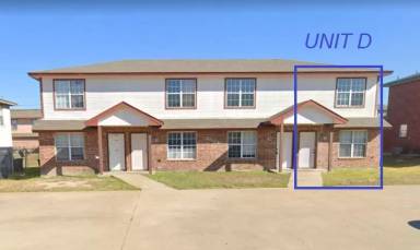 Main picture of 2802 Leroy Cir