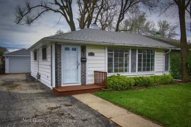 Main picture of 4649 W 88th Pl