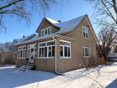 Main picture of 1235 W Lorain St