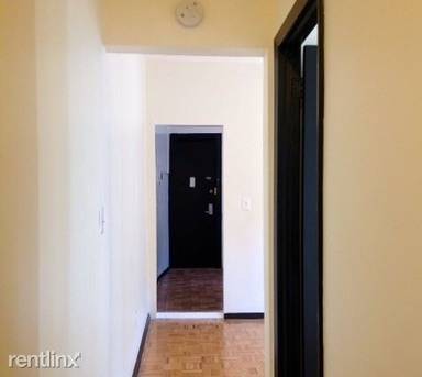 Main picture of 328 East 78th St