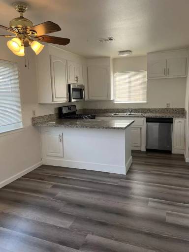 Main picture of 5950 Hilltop Dr