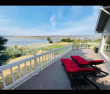 Main picture of 9348 Columbia Ct NW