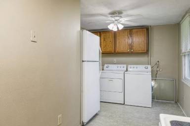 Main picture of 824 23rd St