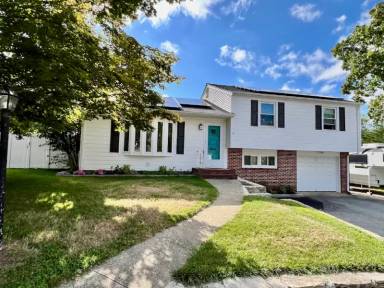 Main picture of 246 Kenyon Ave