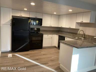Main picture of 2650 Starks Way