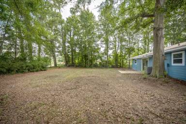 Main picture of 206 Beverly Dr