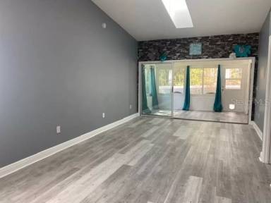 Main picture of 10463 SW 85th Ct