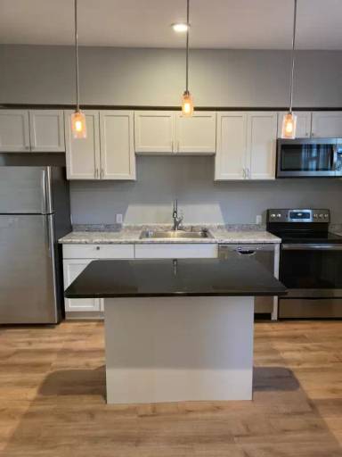 Main picture of 912 5th St SW