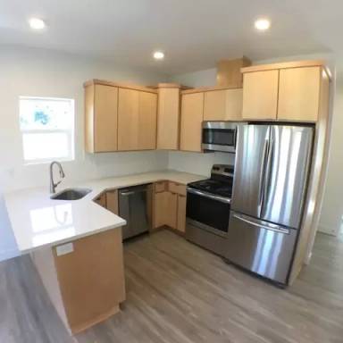 Main picture of 1412 Ferry St SE