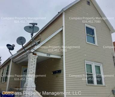 Main picture of 918 Nagold St NW