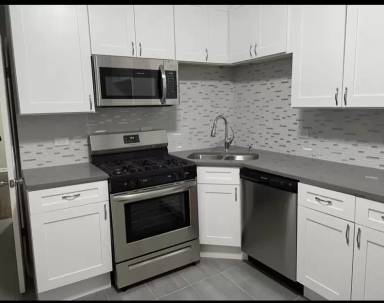 Main picture of 6035 S Loomis Blvd