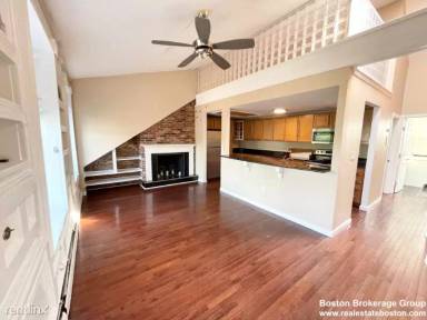 Main picture of 670 Massachusetts Ave