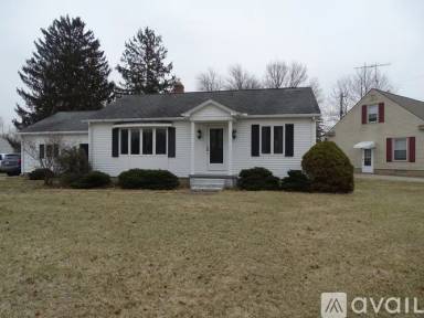 Main picture of 600 Outer Dr