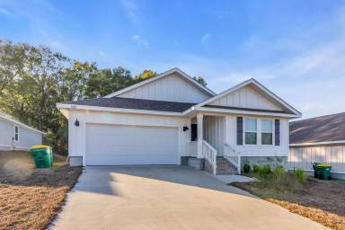 Main picture of 3021 Jane Ln