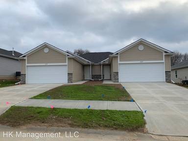 Main picture of 1067 N 170th Ave
