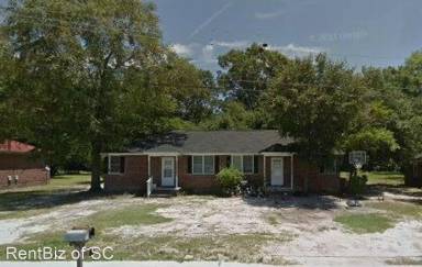 Main picture of 33 Willow Dr