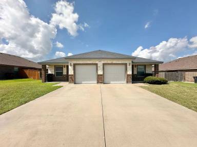 Main picture of 4501 Skyflower Ln