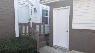 Main picture of 4995 Stoneybrook Blvd