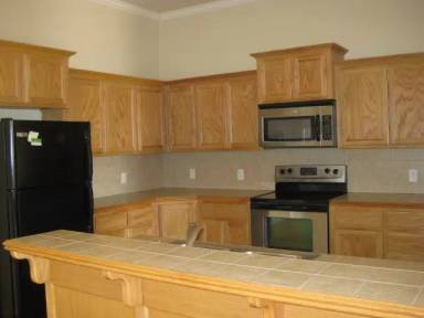 Main picture of 905 Eagle Cliff Dr